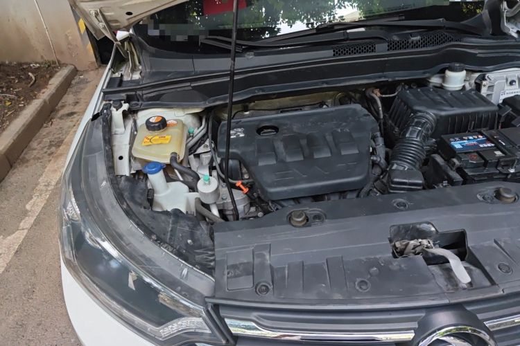 Used Dongfeng Aeolus AX7 2015 2.0L Automatic Zhiyi Trim Engine Bay Right