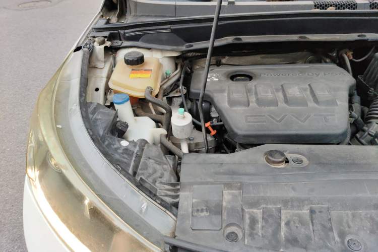 Used Dongfeng Aeolus AX7 2015 2.0L Automatic Zhiyi Trim Engine Bay Right