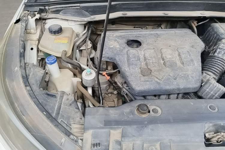 Used Dongfeng Aeolus AX7 2015 2.0L Manual Zhiyi Trim Engine Bay Right