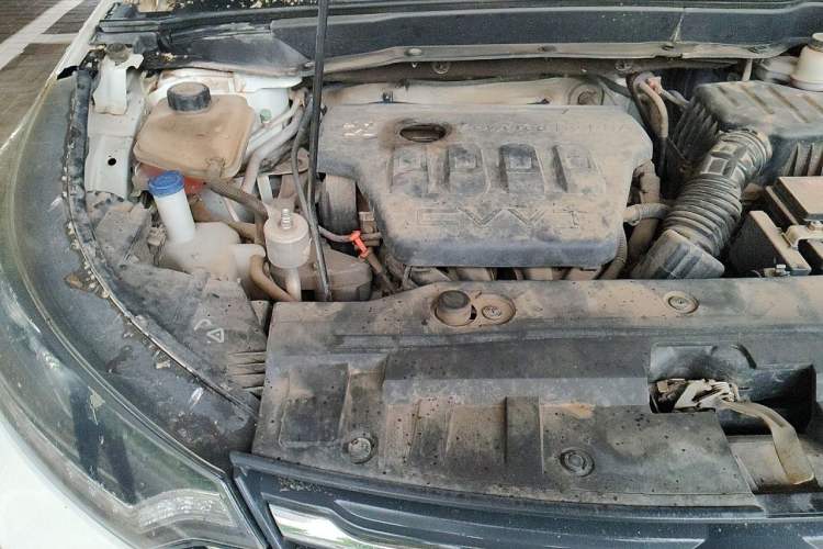 Used Dongfeng Aeolus AX7 2015 2.0L Manual Zhiyi Trim Engine Bay Right