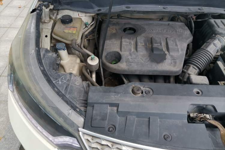 Used Dongfeng Aeolus AX7 2015 2.3L Automatic ZhiZun Version Engine Bay Right