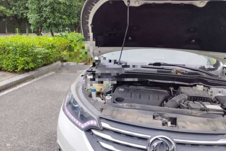 Used Dongfeng Aeolus AX7 2015 2.3L Automatic ZhiZun Version Engine Bay Right