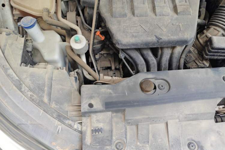Used Dongfeng Aeolus AX7 2015 2.0L Automatic Zhiyi Trim Engine Bay Right