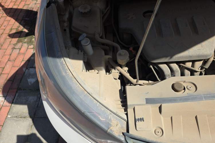 Used Dongfeng Aeolus AX7 2015 2.0L Automatic Zhiyi Trim Engine Bay Right