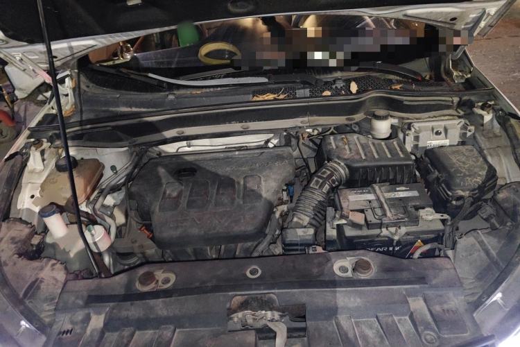 Used Dongfeng Aeolus AX7 2015 2.0L Automatic Zhiyue Version Engine Bay