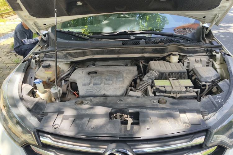 Used Dongfeng Aeolus AX7 2015 2.0L Manual Zhiyi Trim Engine Bay