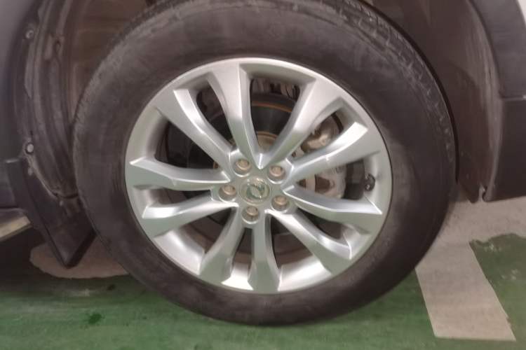 Used Dongfeng Aeolus AX7 2015 2.0L Automatic Zhiyi Trim Exterior 1