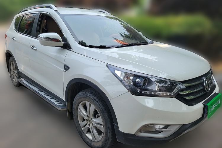 Used Dongfeng Aeolus AX7 2015 2.0L Manual Zhiyue Model Front Right 45 Deg