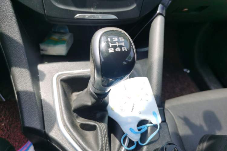 Used Dongfeng Aeolus AX7 2015 2.0L Manual Zhiyi Trim Gear Lever