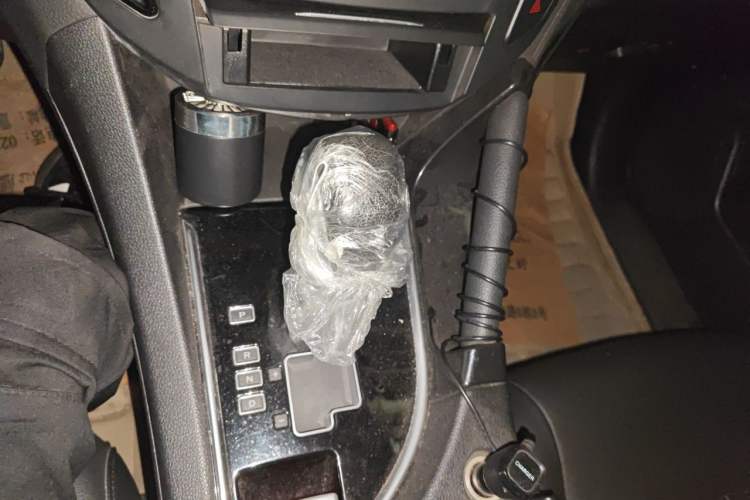 Used Dongfeng Aeolus AX7 2015 2.0L Automatic Zhiyi Trim Gear Lever