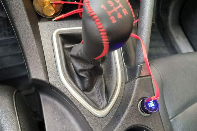 Used Dongfeng Aeolus AX7 2015 2.0L Manual Zhiyi Trim Gear Lever