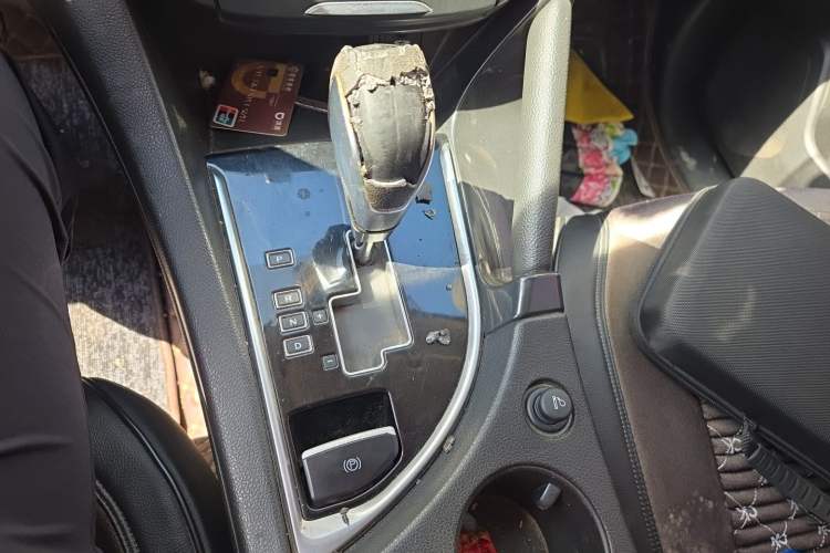 Used Dongfeng Aeolus AX7 2015 2.0L Automatic Zhiyi Trim Gear Lever
