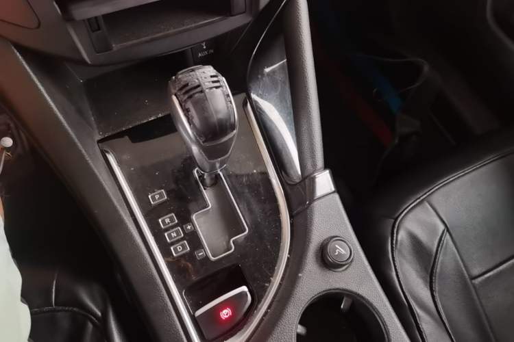 Used Dongfeng Aeolus AX7 2015 2.0L Automatic Zhiyue Version Gear Lever