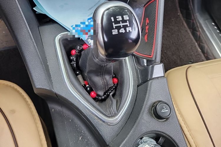 Used Dongfeng Aeolus AX7 2015 2.0L Manual Zhiyue Model Gear Lever