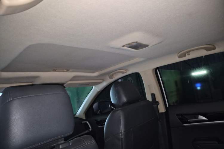 Used Dongfeng Aeolus AX7 2015 2.3L Automatic ZhiZun Version Headliner