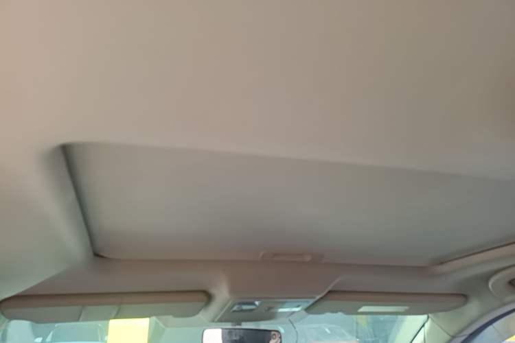 Used Dongfeng Aeolus AX7 2015 2.3L Automatic ZhiZun Version Headliner