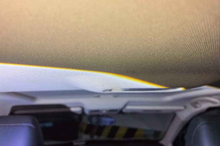 Used Dongfeng Aeolus AX7 2015 2.0L Manual Zhiyi Trim Headliner