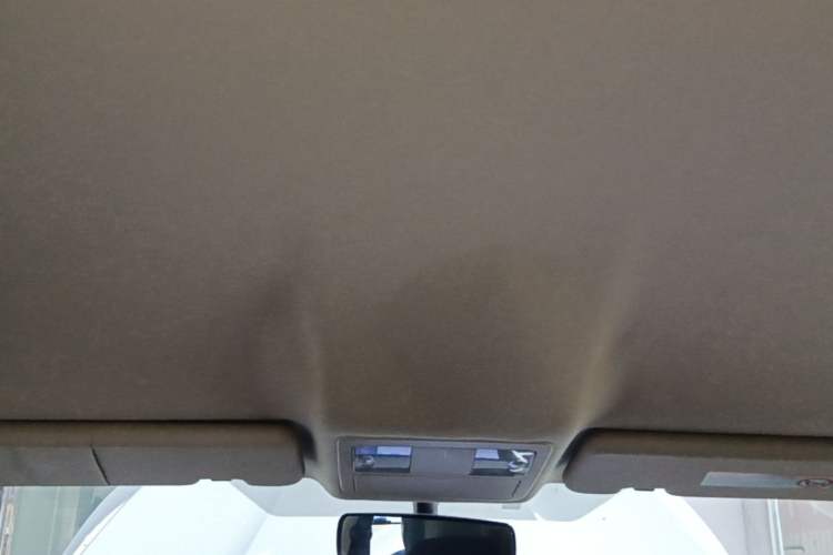 Used Dongfeng Aeolus AX7 2015 2.0L Manual Zhiyue Model Headliner