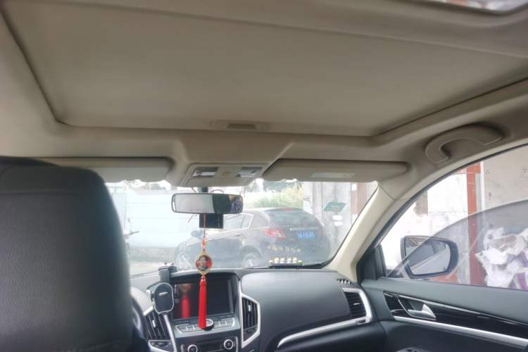 Used Dongfeng Aeolus AX7 2015 2.3L Automatic ZhiZun Version Headliner