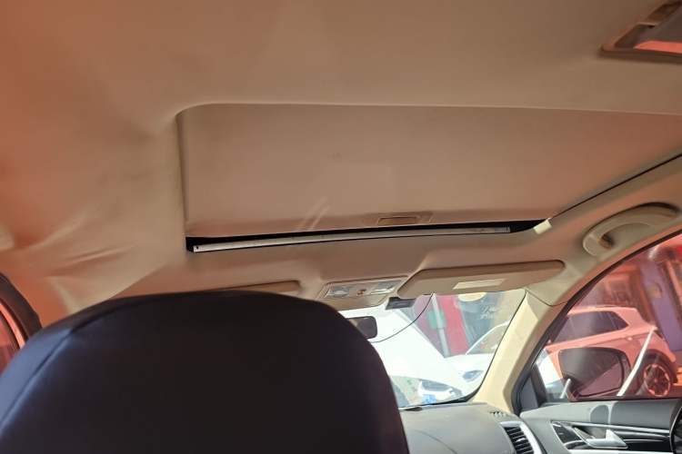 Used Dongfeng Aeolus AX7 2015 2.0L Automatic Zhiyi Trim Headliner