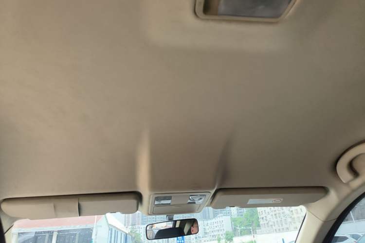 Used Dongfeng Aeolus AX7 2015 2.0L Manual Zhiyue Model Headliner