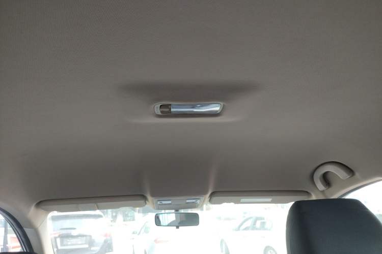 Used Dongfeng Aeolus AX7 2015 2.0L Automatic Zhiyue Version Headliner