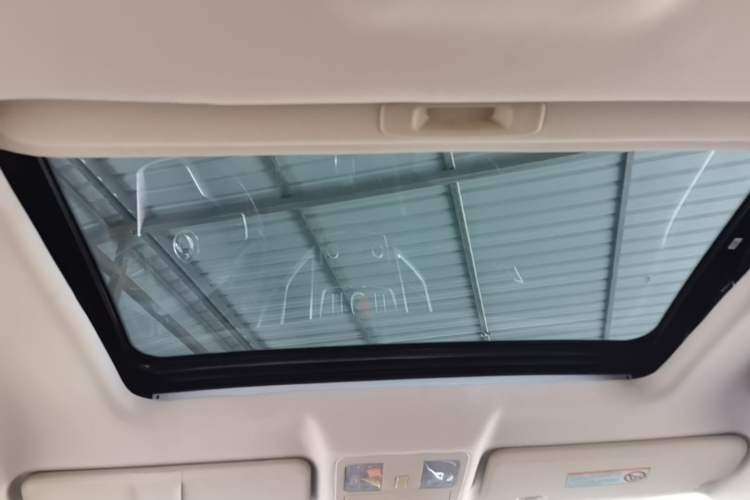 Used Dongfeng Aeolus AX7 2015 2.3L Automatic ZhiZun Version Headliner