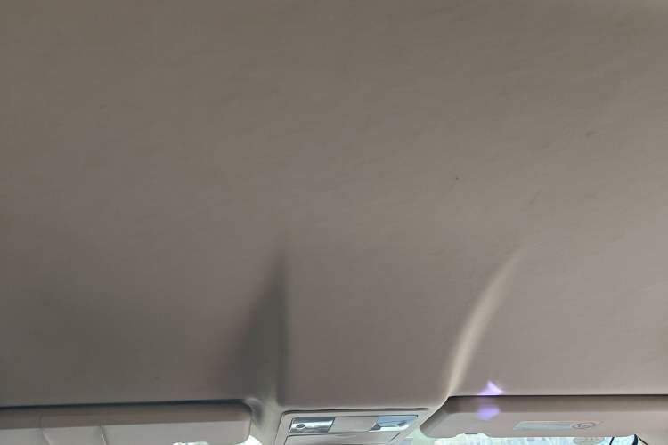 Used Dongfeng Aeolus AX7 2015 2.0L Automatic Zhiyue Version Headliner