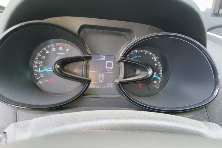 Used Dongfeng Aeolus AX7 2015 2.0L Automatic Zhiyi Trim Instrument Cluster