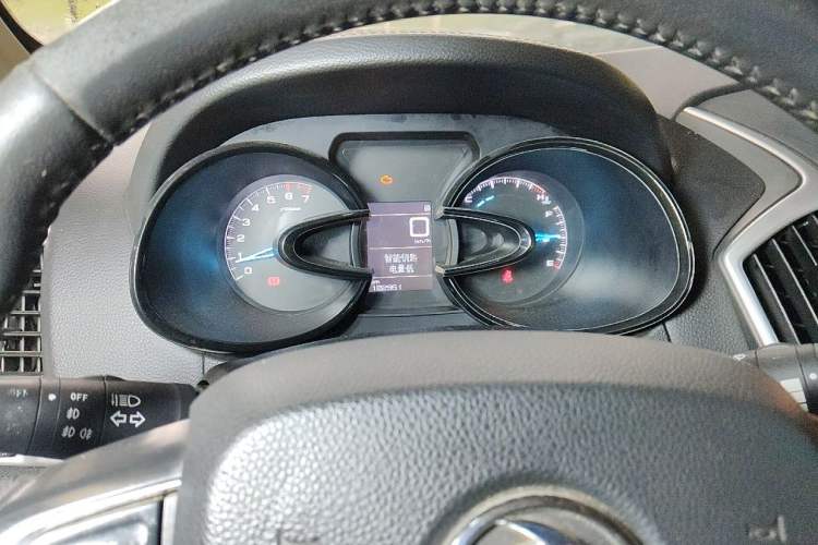 Used Dongfeng Aeolus AX7 2015 2.0L Manual Zhiyi Trim Instrument Cluster