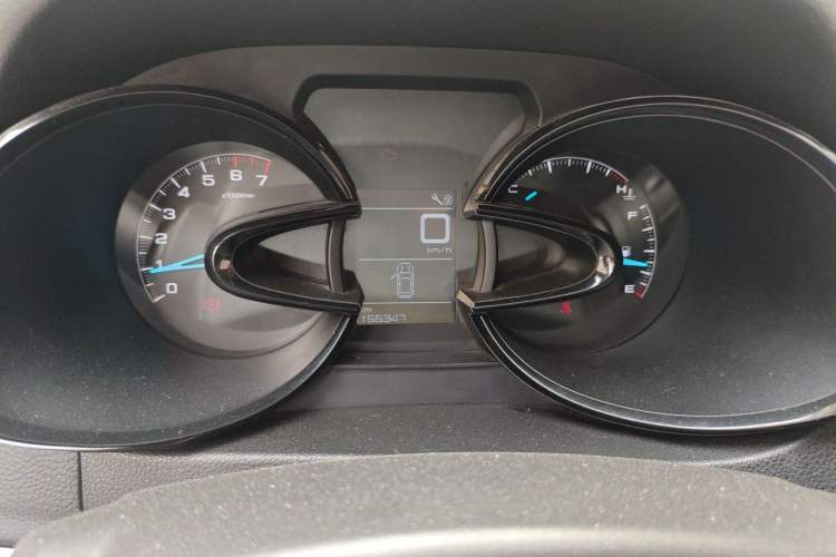 Used Dongfeng Aeolus AX7 2015 2.0L Manual Parade Edition Instrument Cluster