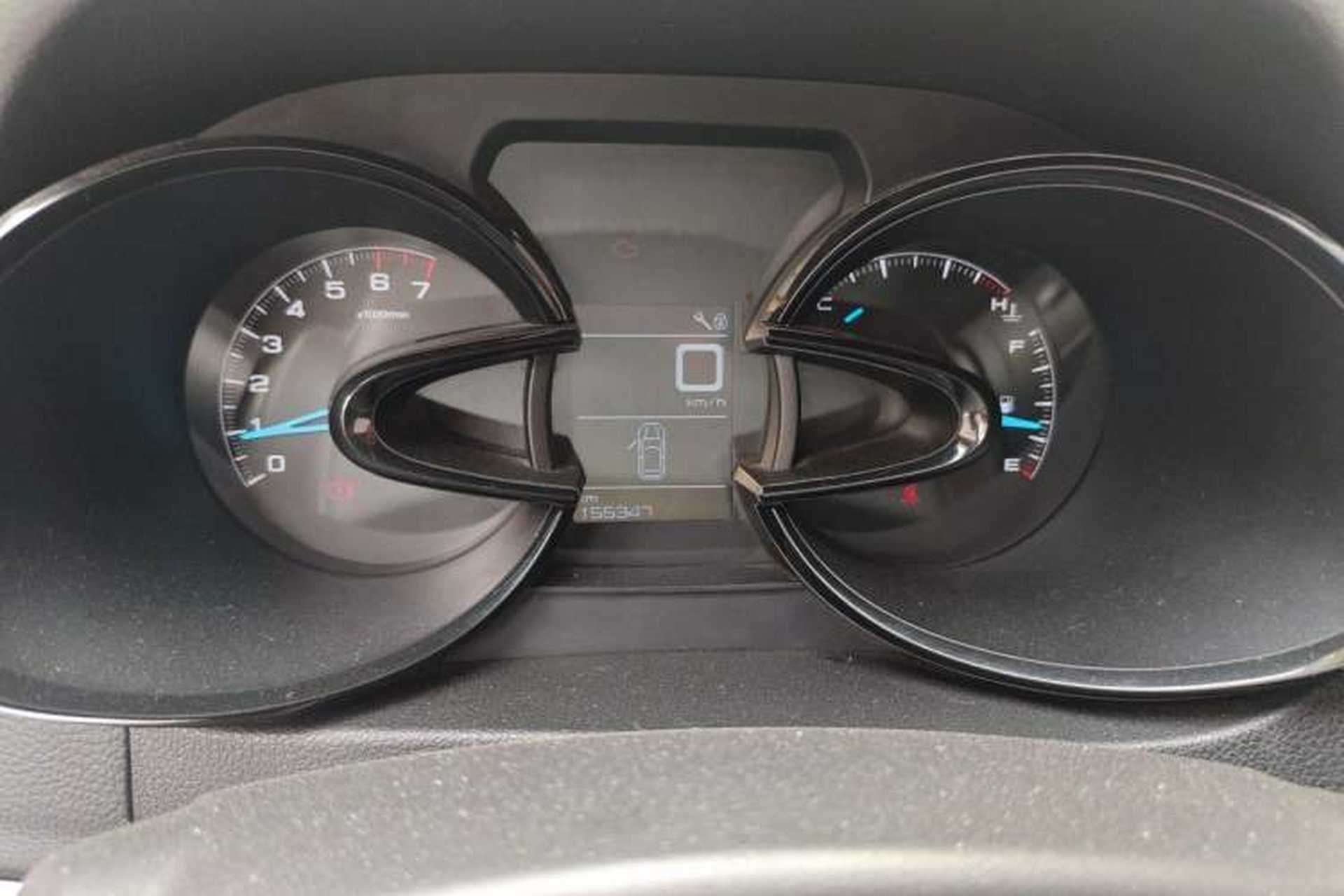 Used Dongfeng Aeolus AX7 2015 2.0L Manual Parade Edition Instrument Cluster