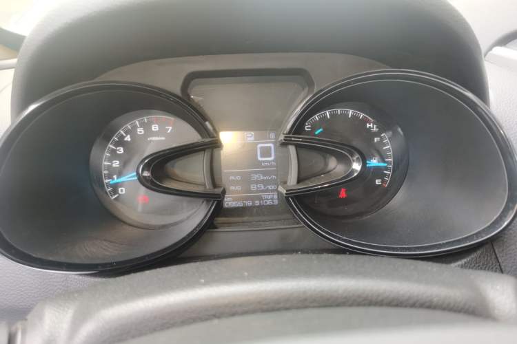Used Dongfeng Aeolus AX7 2015 2.3L Automatic ZhiZun Version Instrument Cluster