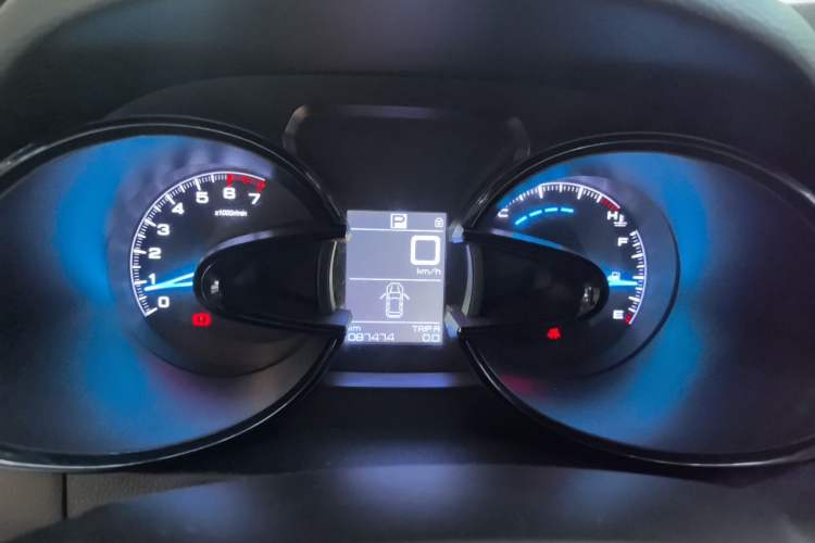 Used Dongfeng Aeolus AX7 2015 2.0L Automatic Zhiyi Trim Instrument Cluster