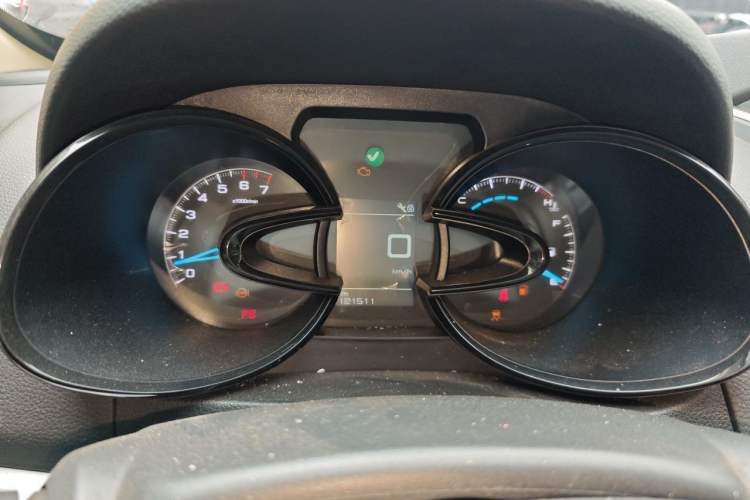 Used Dongfeng Aeolus AX7 2015 2.0L Manual Zhiyue Model Instrument Cluster