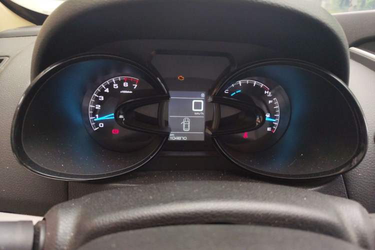 Used Dongfeng Aeolus AX7 2015 2.0L Manual Zhiyi Trim Instrument Cluster