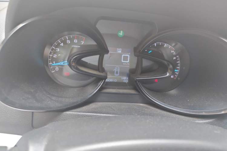 Used Dongfeng Aeolus AX7 2015 2.0L Automatic Zhiyi Trim Instrument Cluster