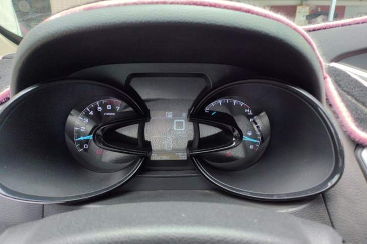 Used Dongfeng Aeolus AX7 2015 2.0L Automatic Zhiyi Trim Instrument Cluster