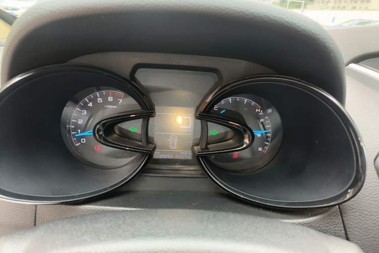 Used Dongfeng Aeolus AX7 2015 2.0L Manual Zhiyue Model Instrument Cluster