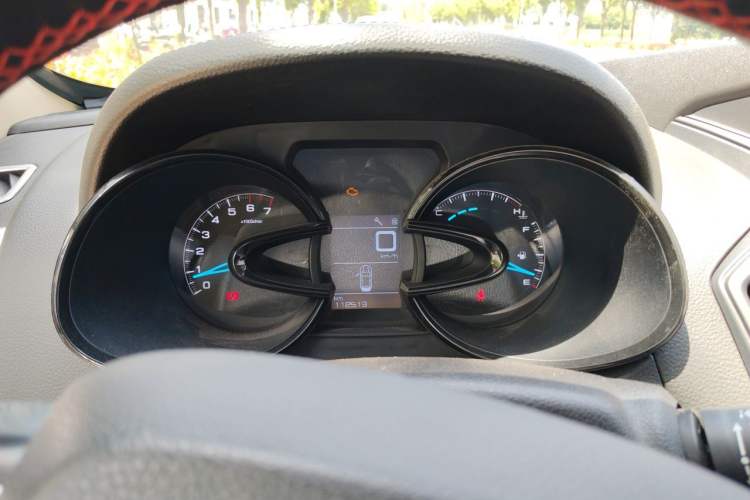 Used Dongfeng Aeolus AX7 2015 2.0L Manual Zhiyi Trim Instrument Cluster