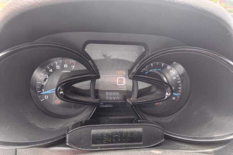 Used Dongfeng Aeolus AX7 2015 2.0L Manual Zhiyi Trim Instrument Cluster