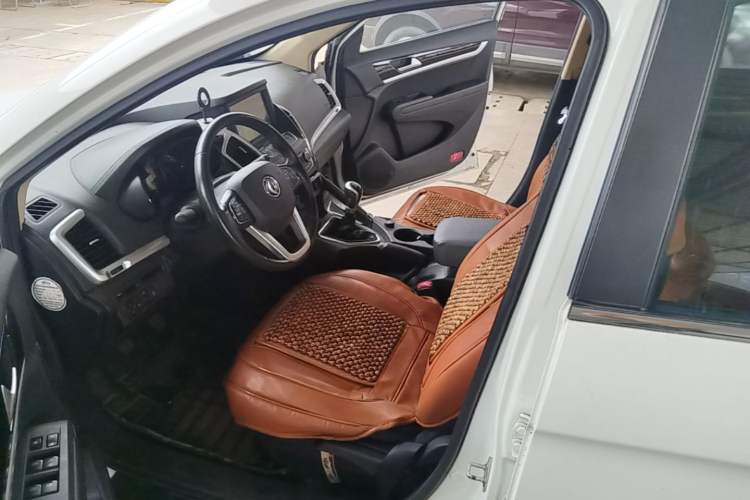 Used Dongfeng Aeolus AX7 2015 2.0L Manual Zhiyi Trim Left Front Seat