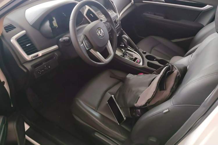 Used Dongfeng Aeolus AX7 2015 2.0L Automatic Zhiyi Trim Left Front Seat
