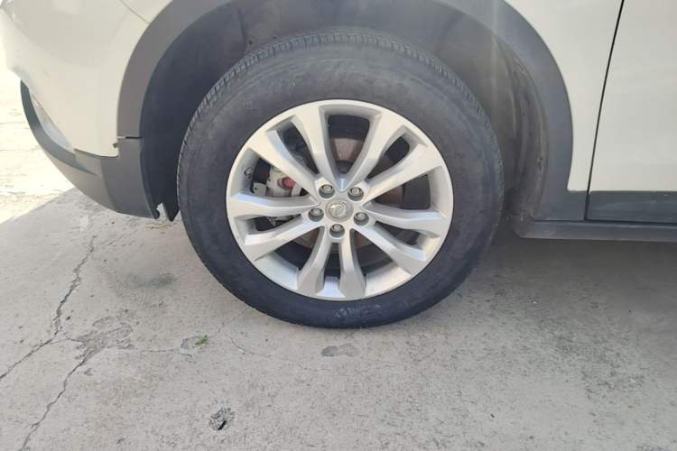 Used Dongfeng Aeolus AX7 2015 2.3L Automatic ZhiZun Version Left Front Wheel Hub