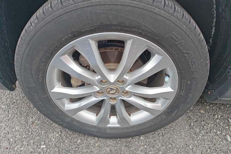 Used Dongfeng Aeolus AX7 2015 2.0L Automatic Zhiyi Trim Left Front Wheel Hub