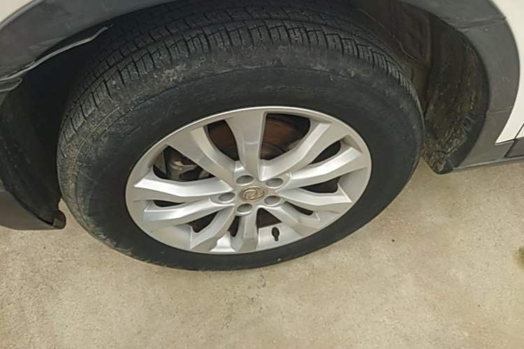 Used Dongfeng Aeolus AX7 2015 2.0L Manual Zhiyi Trim Left Front Wheel Hub