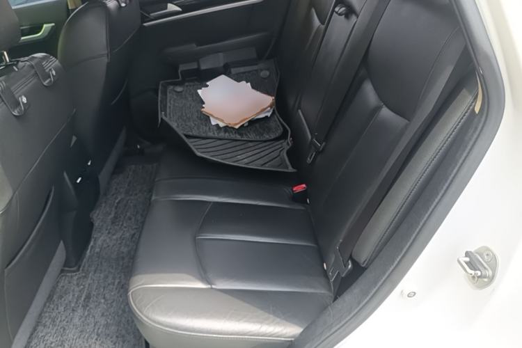 Used Dongfeng Aeolus AX7 2015 2.3L Automatic ZhiZun Version Left Rear Seat