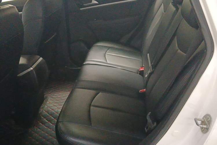 Used Dongfeng Aeolus AX7 2015 2.0L Manual Zhiyue Model Left Rear Seat