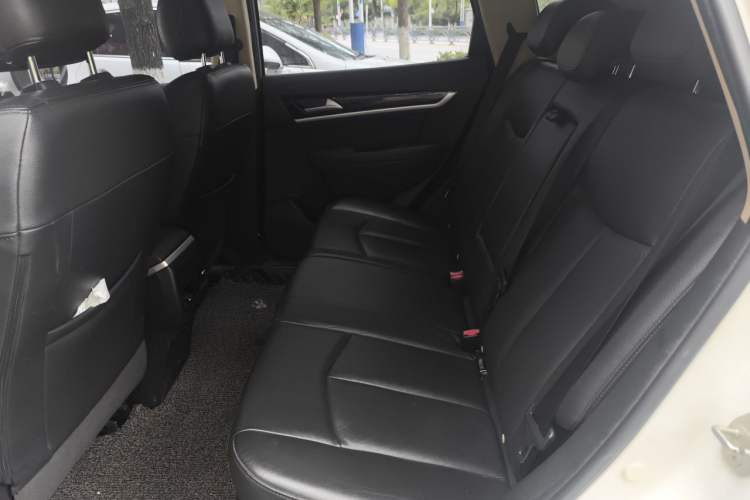 Used Dongfeng Aeolus AX7 2015 2.3L Automatic ZhiZun Version Left Rear Seat