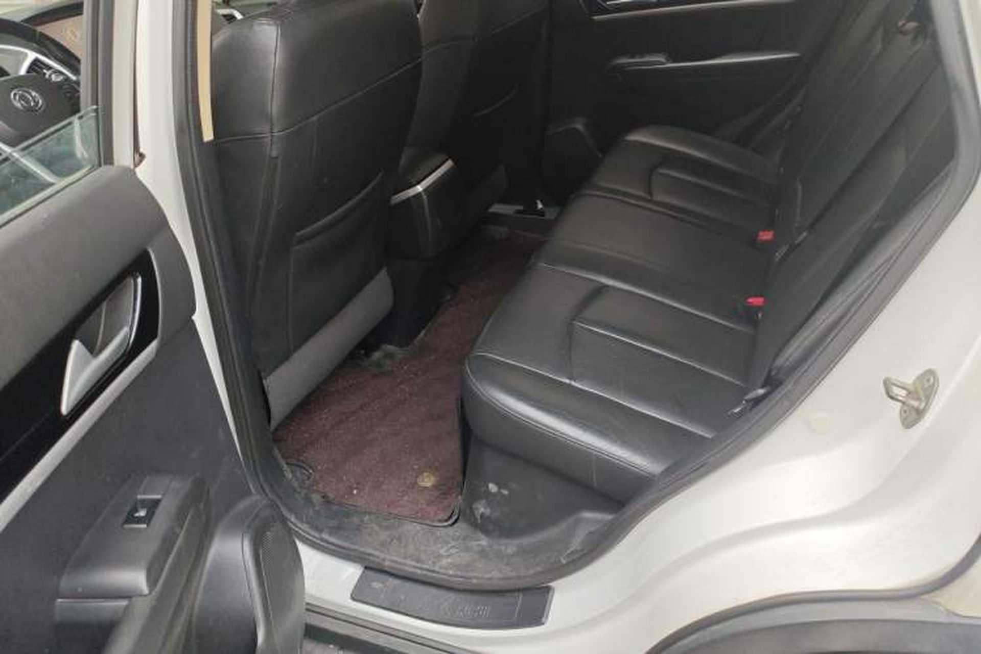 Used Dongfeng Aeolus AX7 2015 2.0L Manual Parade Edition Left Rear Seat